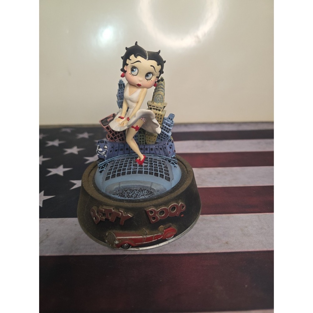 Vintage Betty Boop "Cool Breeze" Hand Painted Limited Sculpture Missing Dome